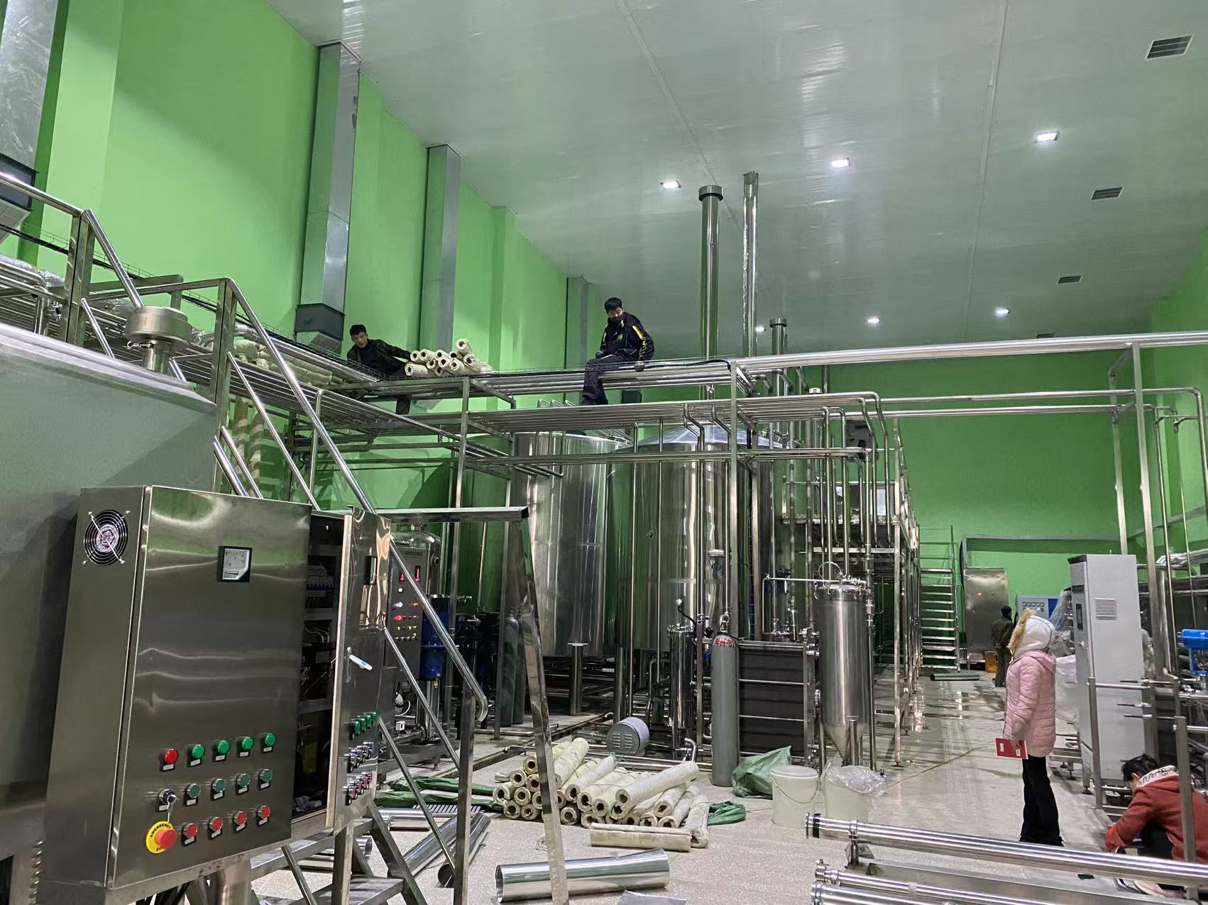 龙州精酿啤酒设备厂—精酿啤酒设备制造：传承工艺与创新科技的交融
